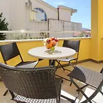 Apartmán In Mit Eigenem Balkon By Interhome