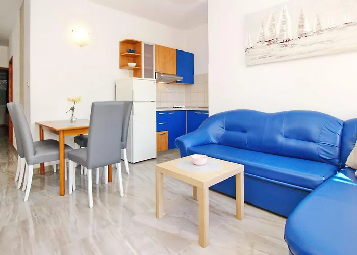 In Mit Eigenem Balkon By Interhome 公寓