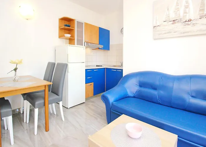 In Mit Eigenem Balkon By Interhome 巴斯卡