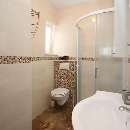 In Mit Eigenem Balkon By Interhome דירה *